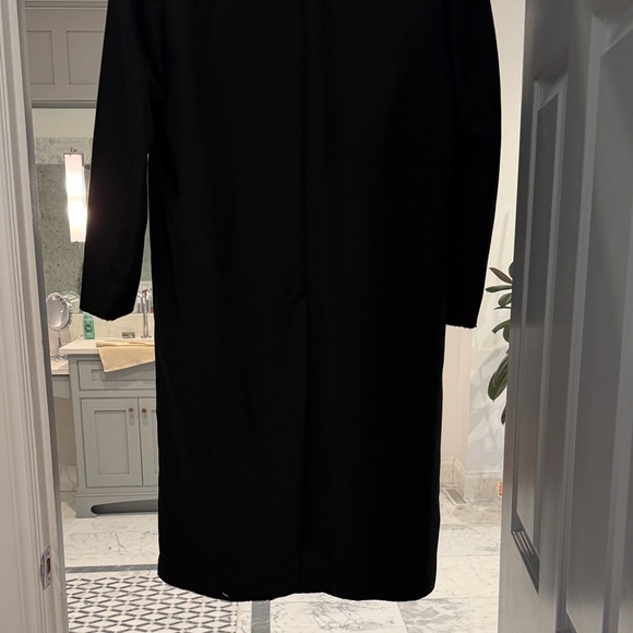 Zara Black Long Trench Coat - Clean Single-Breasted Style - Picture 4 of 4